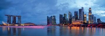 95x33 | Panorama of Singapore ( Shutterstock )