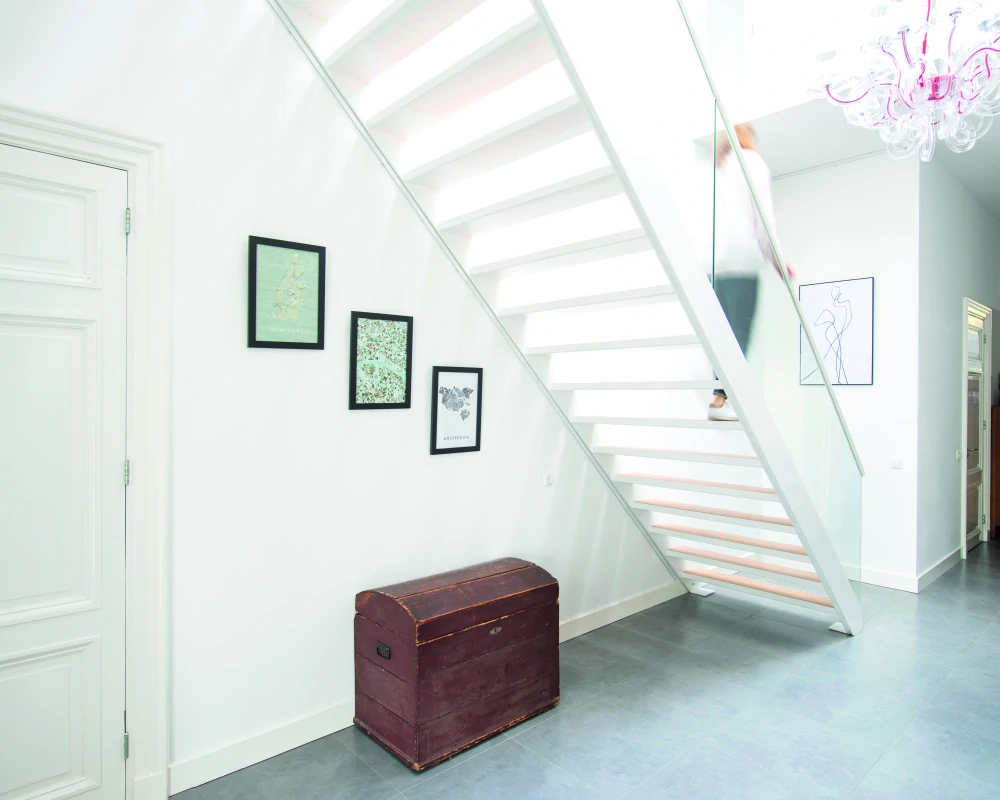 Závěsný systém na obrazy - Stopper zarážka do lišty na schody